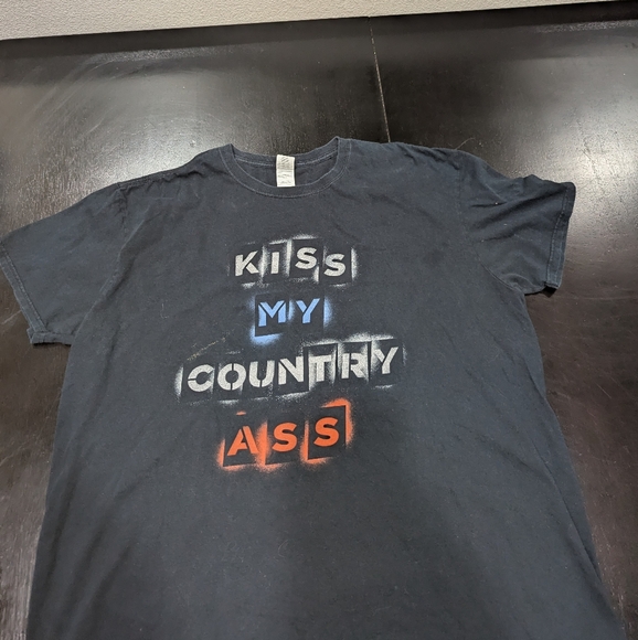 Blake Shelton Kiss My Country @$$ Tee Sz 2XL - Picture 1 of 5